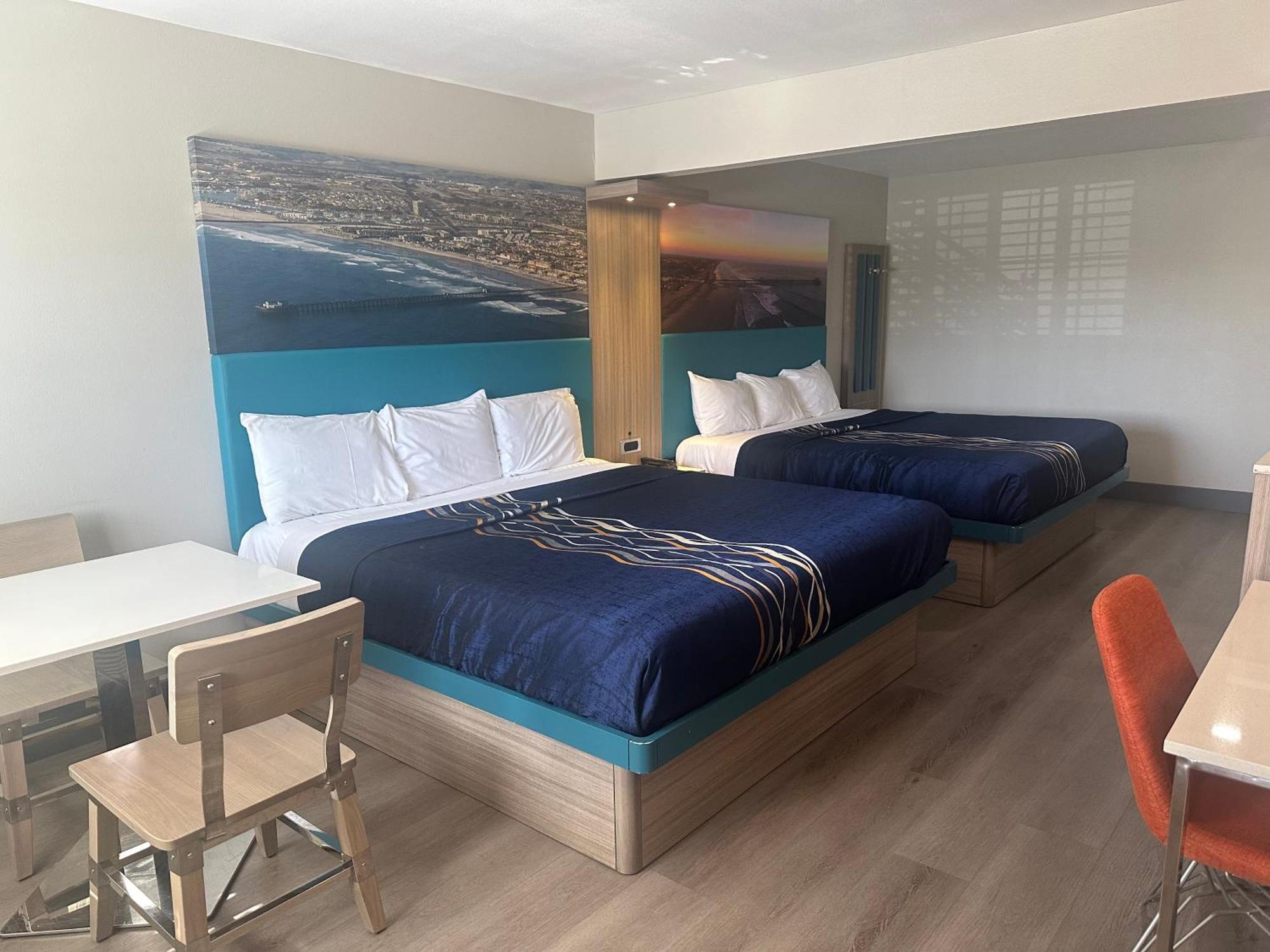 فندق Super 8 By Wyndham Oceanside Downtown المظهر الخارجي الصورة